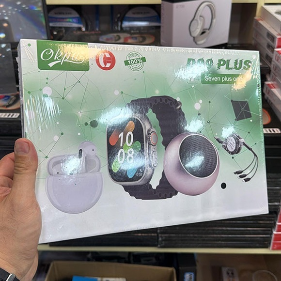 Smartwatch and Accessories Set - Multi-Color - Picture 2 of 3